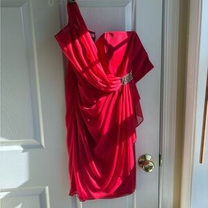 Elegant Red One-Shoulder Dress